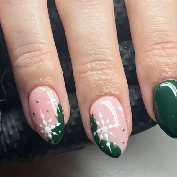 Winter Green Nails: Classy Nail Art Inspiration for 2025