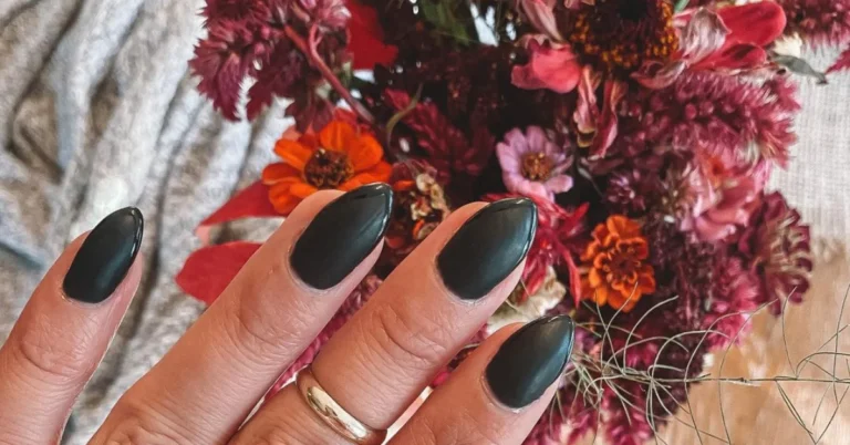 20+ Black Fall Nails 2025 You Have to See 43 black fall nails