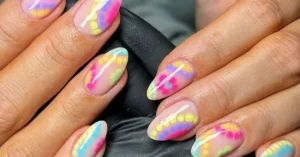 almond nails