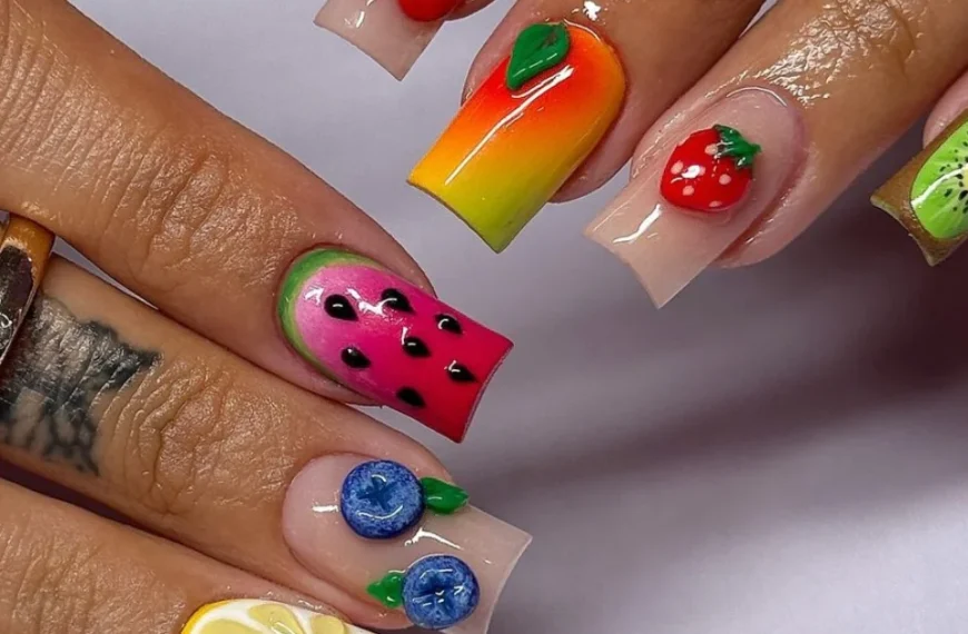 acrylic nails