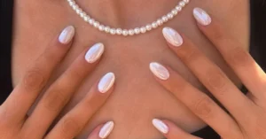 Chrome Nails: 21 Finishes and How Hard Each One Really Is 44 chrome nails