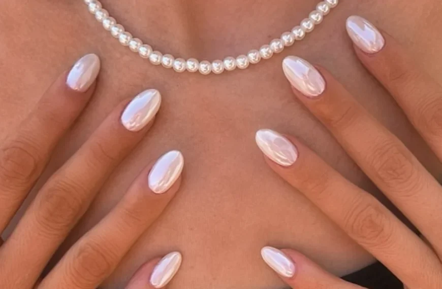 chrome nails