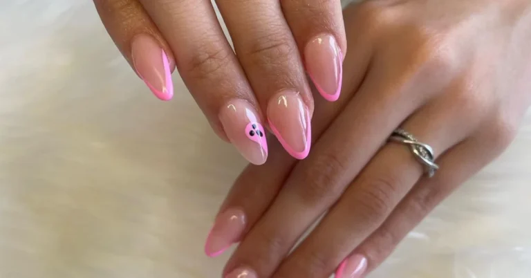 20+ Halloween Almond Nails 2025 You HAVE to See 66 halloween almond nails