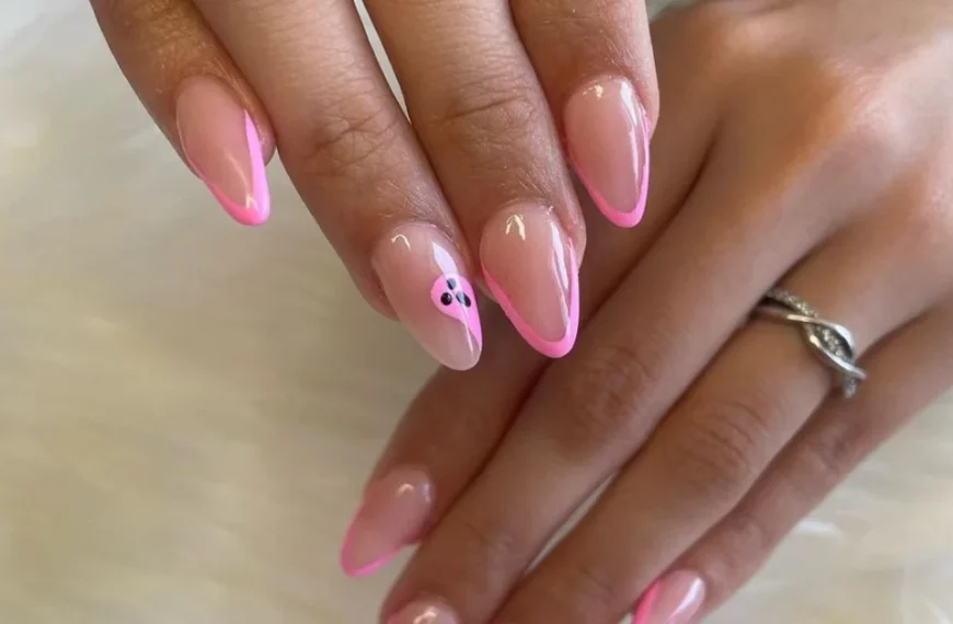 halloween almond nails