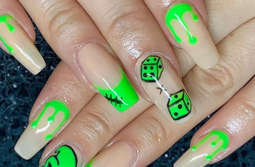 green halloween nails